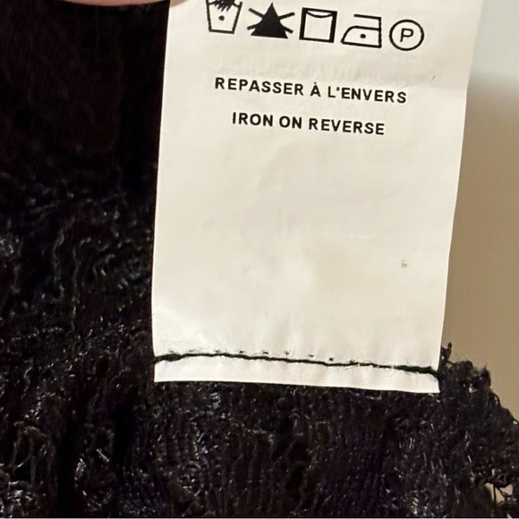 Le Chateau| Black Lace Chevron Sleeveless Blouse Sz M - Picture 5 of 5